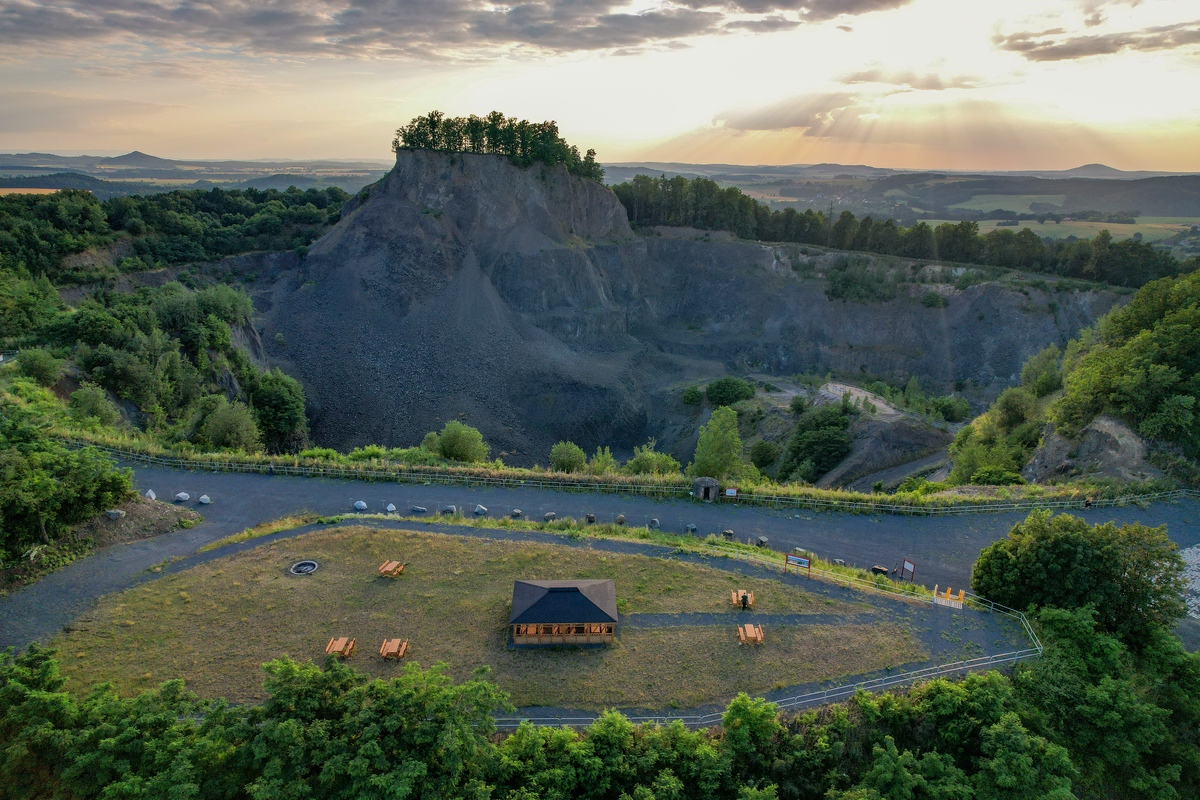 Uusi Unescon Global Geopark Puolassa: Sammuneiden tulivuorten maa