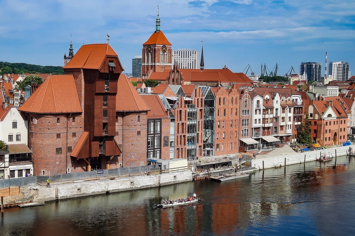 Uusittu Gdańskin historiallinen nostokurki avattu